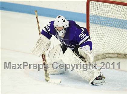 Thumbnail 2 in Springfield Cathedral vs Woburn (MIAA Super 8 Play-in) photogallery.