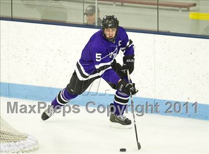 Thumbnail 2 in Springfield Cathedral vs Woburn (MIAA Super 8 Play-in) photogallery.