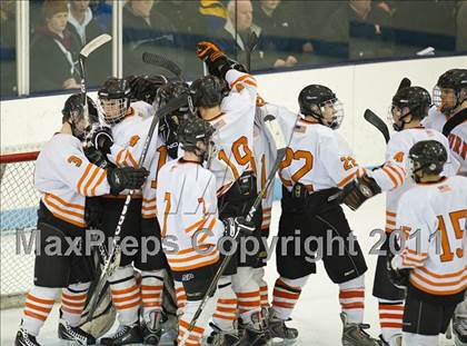 Thumbnail 3 in Springfield Cathedral vs Woburn (MIAA Super 8 Play-in) photogallery.