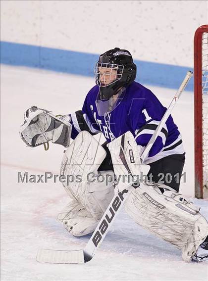Thumbnail 3 in Springfield Cathedral vs Woburn (MIAA Super 8 Play-in) photogallery.