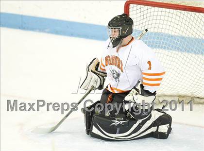 Thumbnail 3 in Springfield Cathedral vs Woburn (MIAA Super 8 Play-in) photogallery.