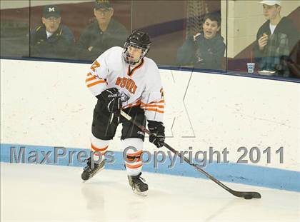 Thumbnail 3 in Springfield Cathedral vs Woburn (MIAA Super 8 Play-in) photogallery.