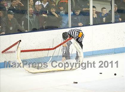 Thumbnail 2 in Springfield Cathedral vs Woburn (MIAA Super 8 Play-in) photogallery.