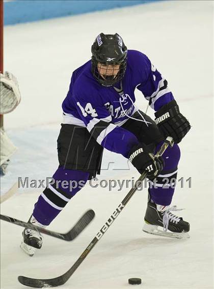 Thumbnail 2 in Springfield Cathedral vs Woburn (MIAA Super 8 Play-in) photogallery.