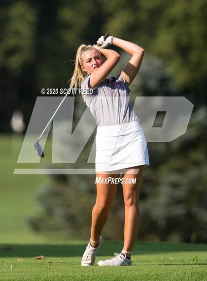 Thumbnail 2 in Big Walnut vs. Bishop Watterson photogallery.