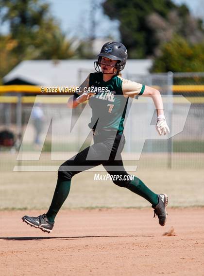 Thumbnail 3 in American Leadership Academy vs Skyline (Dobson/Westwood Invitational) photogallery.