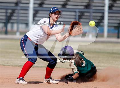 Thumbnail 2 in American Leadership Academy vs Skyline (Dobson/Westwood Invitational) photogallery.