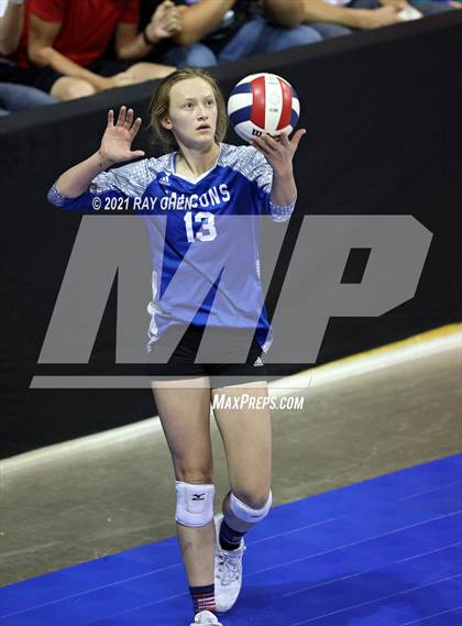 Thumbnail 3 in Fleming vs. Briggsdale (CHSAA 1A Final Four) photogallery.