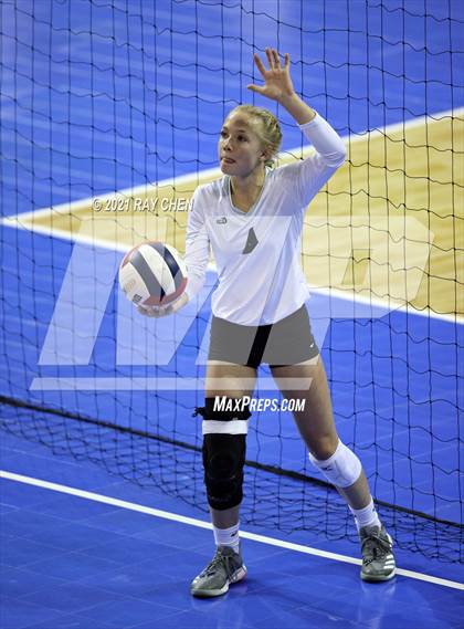 Thumbnail 1 in Fleming vs. Briggsdale (CHSAA 1A Final Four) photogallery.