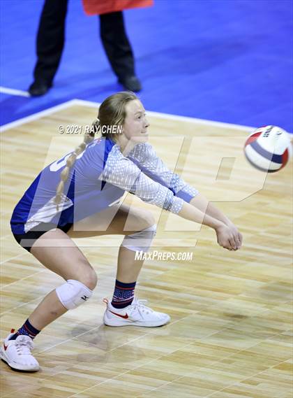 Thumbnail 2 in Fleming vs. Briggsdale (CHSAA 1A Final Four) photogallery.