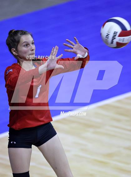 Thumbnail 2 in Fleming vs. Briggsdale (CHSAA 1A Final Four) photogallery.