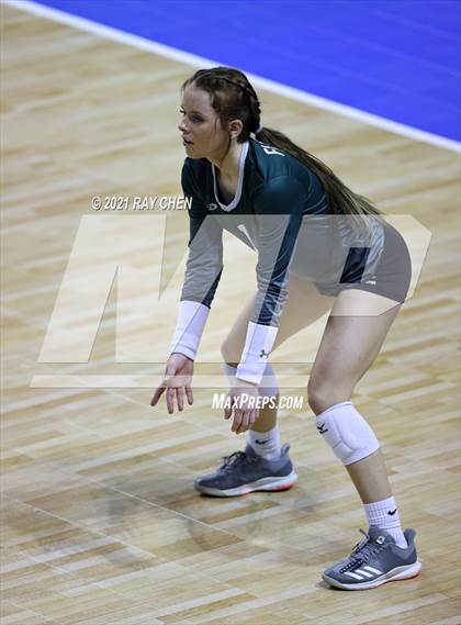 Thumbnail 1 in Fleming vs. Briggsdale (CHSAA 1A Final Four) photogallery.