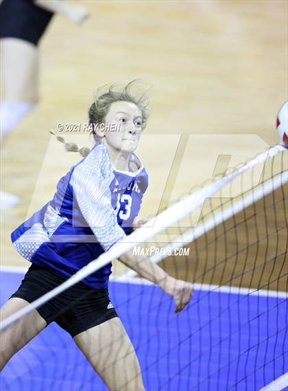 Thumbnail 2 in Fleming vs. Briggsdale (CHSAA 1A Final Four) photogallery.