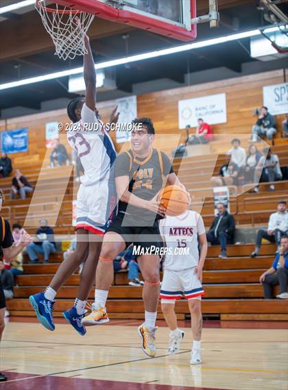 Thumbnail 1 in Poly @ Montgomery (Torrey Pines Holiday Classic) photogallery.