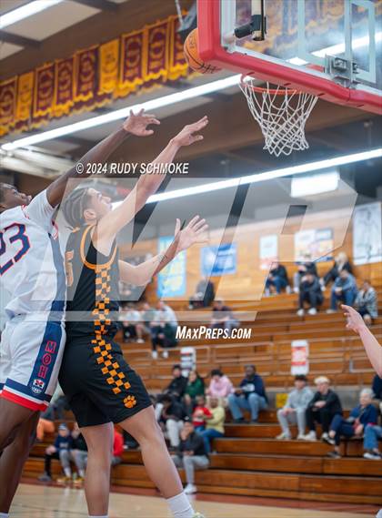 Thumbnail 1 in Poly @ Montgomery (Torrey Pines Holiday Classic) photogallery.