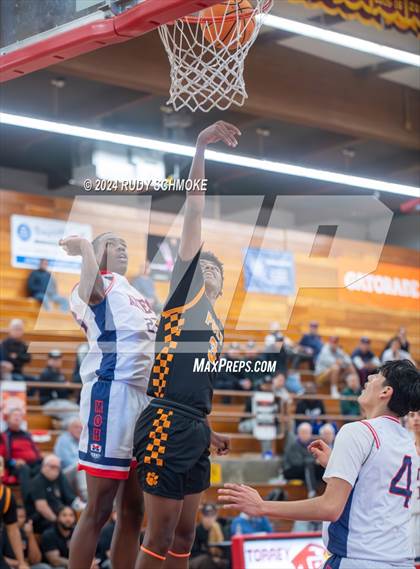 Thumbnail 1 in Poly @ Montgomery (Torrey Pines Holiday Classic) photogallery.