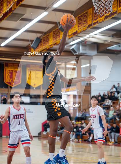 Thumbnail 2 in Poly @ Montgomery (Torrey Pines Holiday Classic) photogallery.
