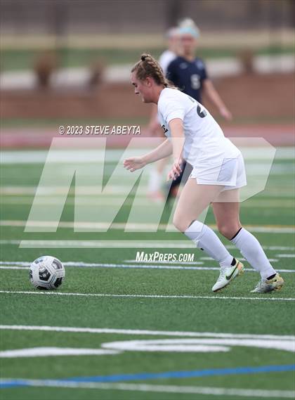 Thumbnail 3 in Arapahoe @ Cherokee Trail photogallery.