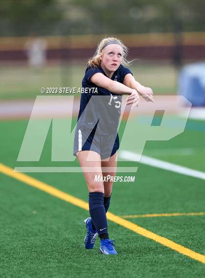 Thumbnail 1 in Arapahoe @ Cherokee Trail photogallery.