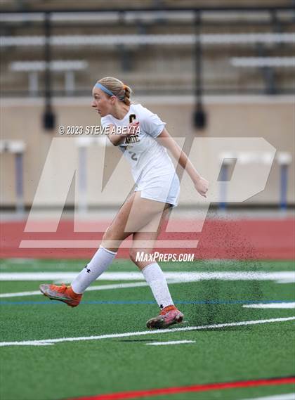 Thumbnail 2 in Arapahoe @ Cherokee Trail photogallery.
