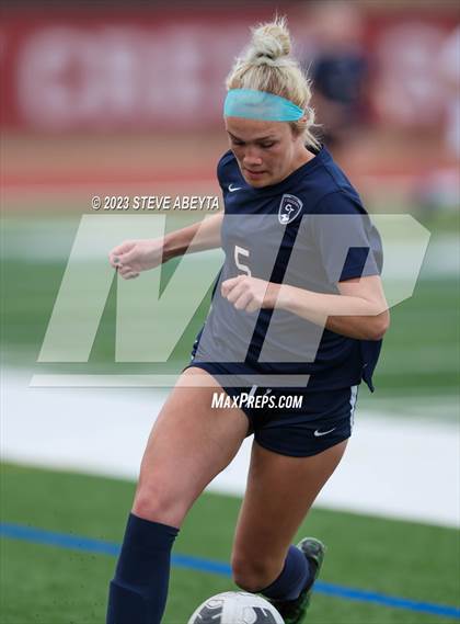 Thumbnail 2 in Arapahoe @ Cherokee Trail photogallery.