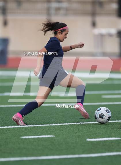 Thumbnail 3 in Arapahoe @ Cherokee Trail photogallery.