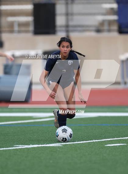 Thumbnail 3 in Arapahoe @ Cherokee Trail photogallery.