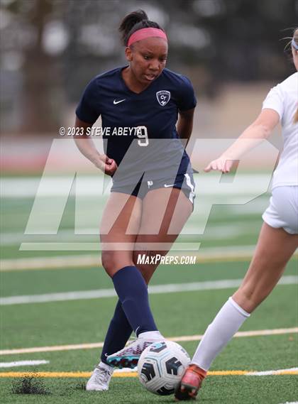 Thumbnail 3 in Arapahoe @ Cherokee Trail photogallery.