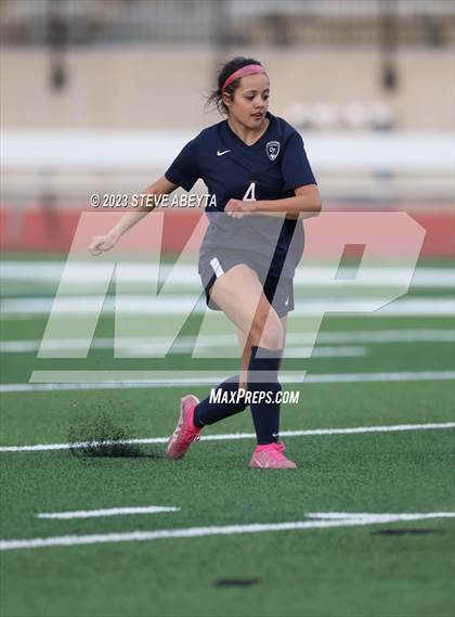 Thumbnail 1 in Arapahoe @ Cherokee Trail photogallery.
