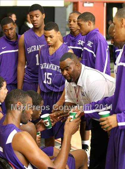 Thumbnail 3 in Sacramento vs. Price (Oaks Christian Tournament) photogallery.