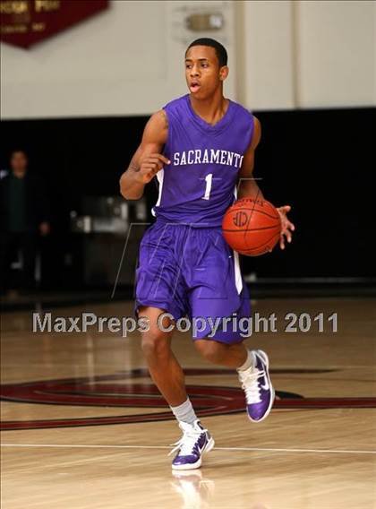 Thumbnail 2 in Sacramento vs. Price (Oaks Christian Tournament) photogallery.