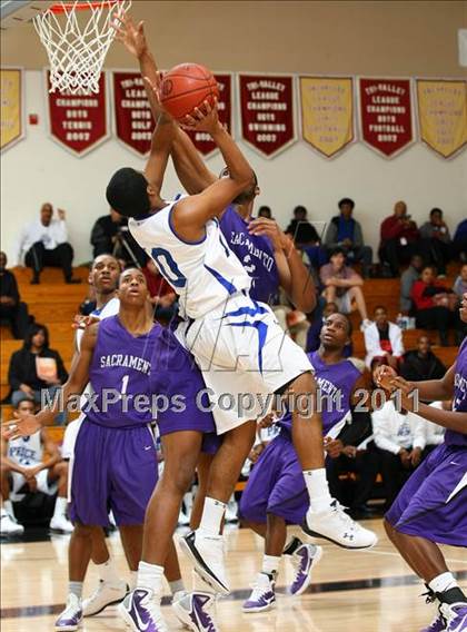 Thumbnail 1 in Sacramento vs. Price (Oaks Christian Tournament) photogallery.