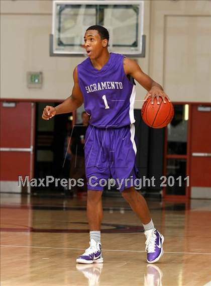 Thumbnail 1 in Sacramento vs. Price (Oaks Christian Tournament) photogallery.