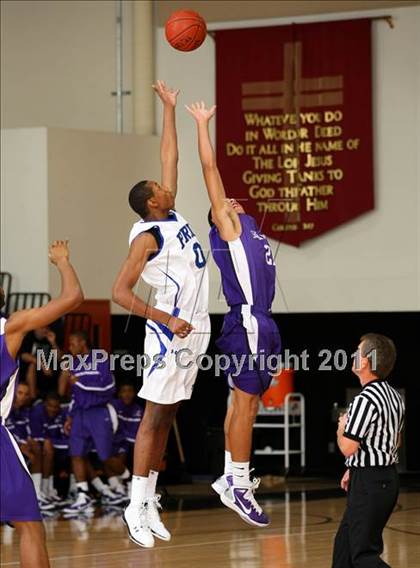 Thumbnail 2 in Sacramento vs. Price (Oaks Christian Tournament) photogallery.