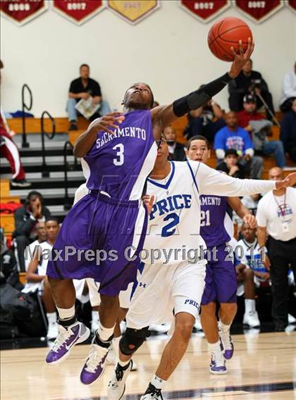 Thumbnail 3 in Sacramento vs. Price (Oaks Christian Tournament) photogallery.