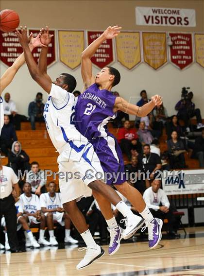 Thumbnail 2 in Sacramento vs. Price (Oaks Christian Tournament) photogallery.