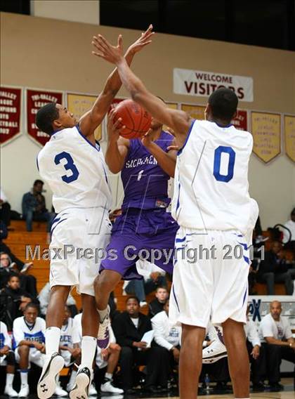 Thumbnail 3 in Sacramento vs. Price (Oaks Christian Tournament) photogallery.