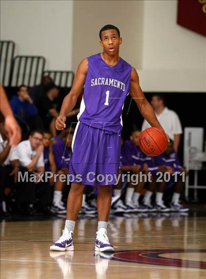 Thumbnail 2 in Sacramento vs. Price (Oaks Christian Tournament) photogallery.