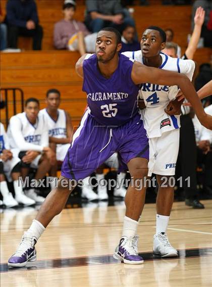 Thumbnail 3 in Sacramento vs. Price (Oaks Christian Tournament) photogallery.