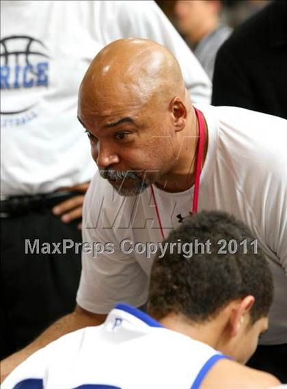 Thumbnail 2 in Sacramento vs. Price (Oaks Christian Tournament) photogallery.