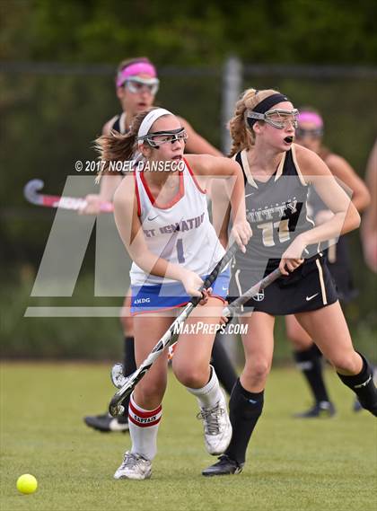 Thumbnail 1 in St. Ignatius vs. Archbishop Mitty photogallery.
