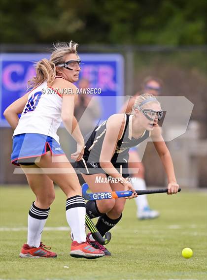 Thumbnail 1 in St. Ignatius vs. Archbishop Mitty photogallery.