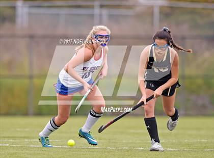 Thumbnail 3 in St. Ignatius vs. Archbishop Mitty photogallery.