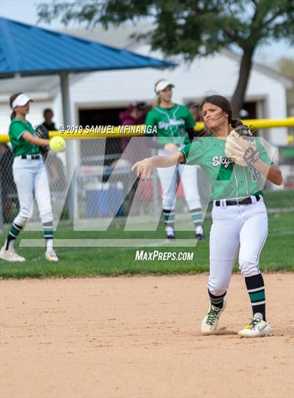 Thumbnail 3 in Skutt Catholic vs. Bennington photogallery.