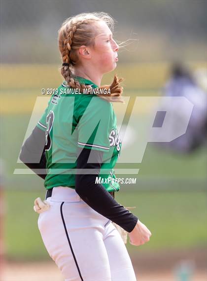Thumbnail 2 in Skutt Catholic vs. Bennington photogallery.