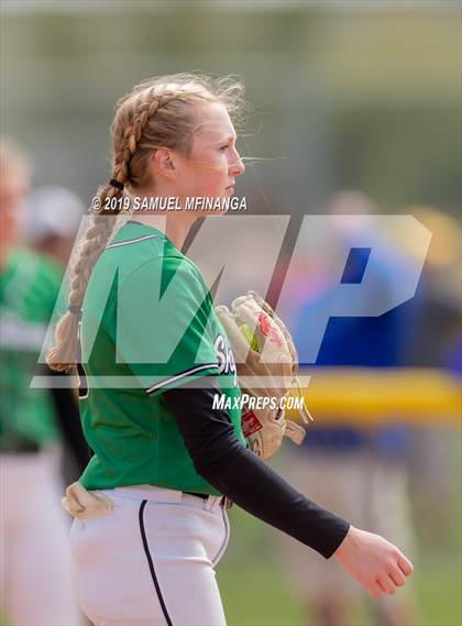Thumbnail 3 in Skutt Catholic vs. Bennington photogallery.
