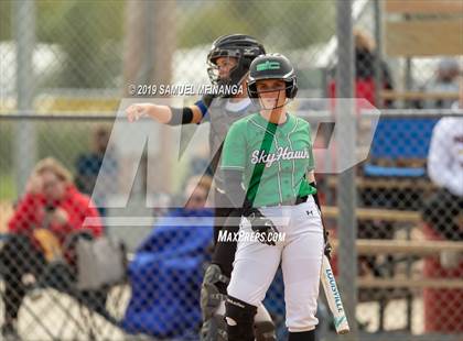 Thumbnail 2 in Skutt Catholic vs. Bennington photogallery.