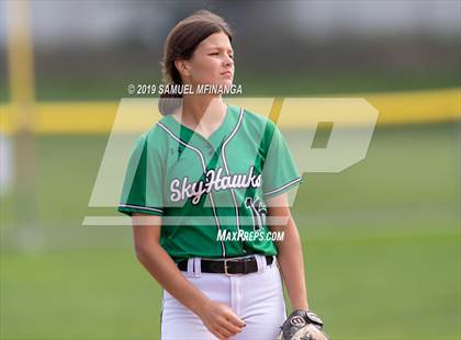Thumbnail 3 in Skutt Catholic vs. Bennington photogallery.