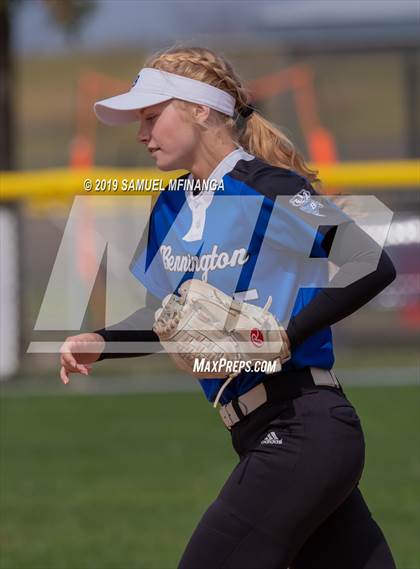 Thumbnail 2 in Skutt Catholic vs. Bennington photogallery.