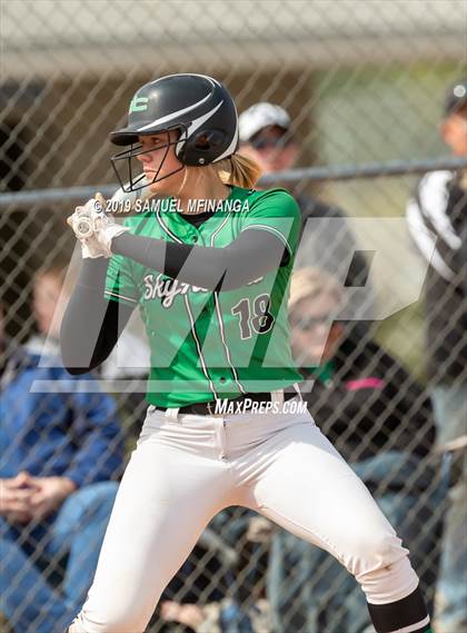 Thumbnail 3 in Skutt Catholic vs. Bennington photogallery.
